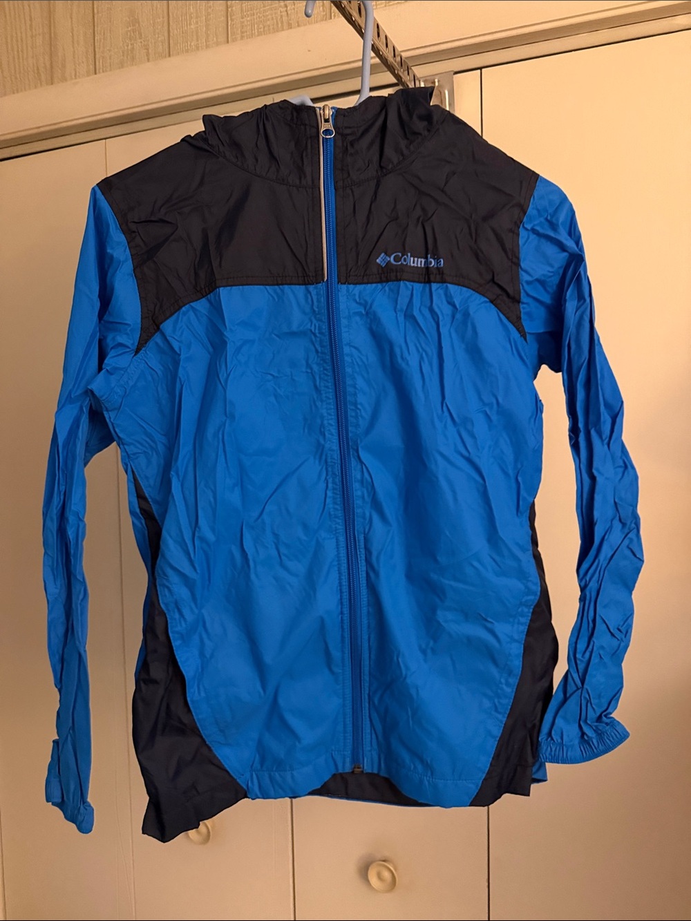 Columbia Kids Blue and Black Hooded Rain Jacket